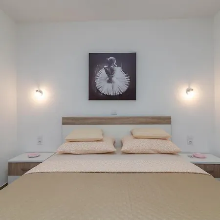 Appartement Gagula With Jacuzzi Trogir