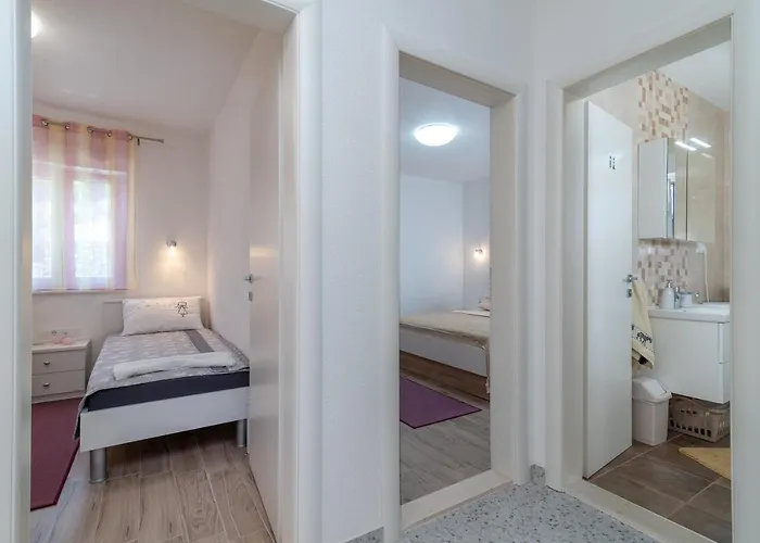 Appartement Gagula With Jacuzzi Trogir