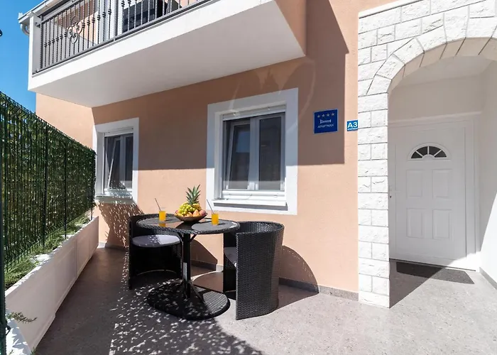 Gagula With Jacuzzi Trogir