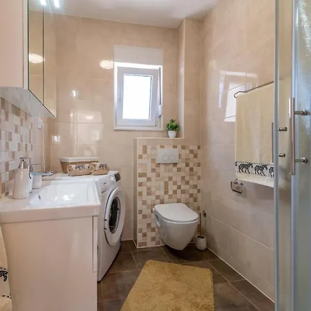Apartman Gagula With Jacuzzi *