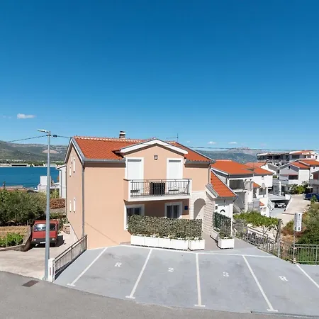 Gagula With Jacuzzi Apartman