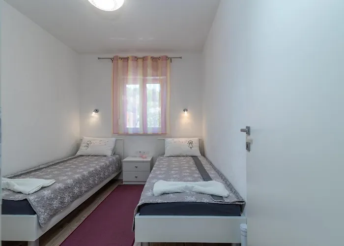 Gagula With Jacuzzi Apartamento *