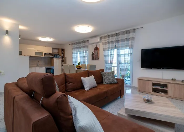 Gagula With Jacuzzi Apartamento